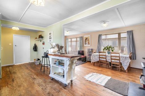 Photo of property in 43 Severn Street, Clifton, Invercargill, 9812