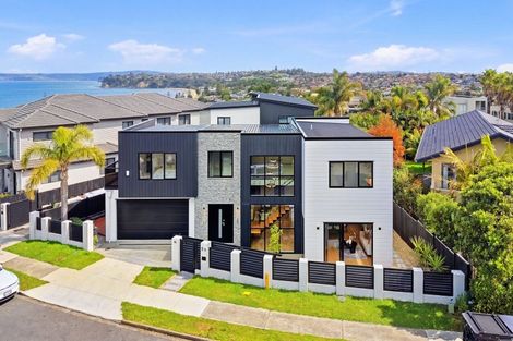 Photo of property in 6a Gulf Crest, Bucklands Beach, Auckland, 2012