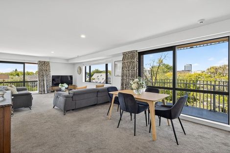 Photo of property in Gloucester Towers, 11/28 Gloucester Street, Christchurch Central, Christchurch, 8013