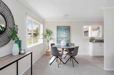 Photo of property in 2/24 Highland Park Drive, Highland Park, Auckland, 2010