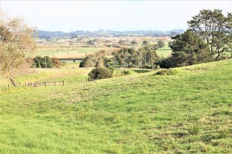 Photo of property in 181 Mangakura Road, Helensville, 0875
