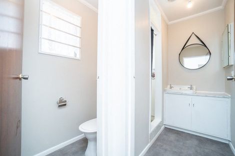 Photo of property in 4/10 Kowhai Avenue, Takaro, Palmerston North, 4410