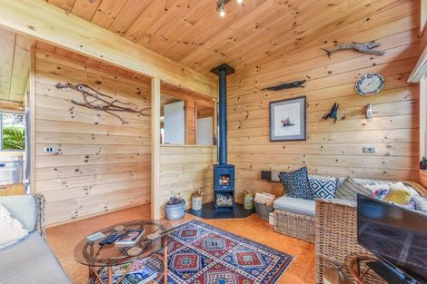 Photo of property in 17 Toru Street, Mapua, 7005