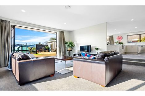 Photo of property in 5 Colchester Place, Templeton, Christchurch, 8042