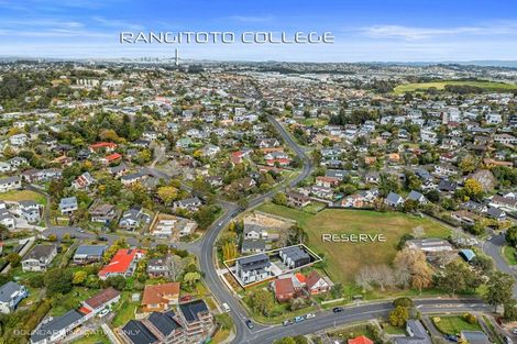 Photo of property in 4d Weetman Drive, Browns Bay, Auckland, 0630