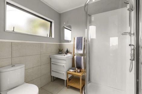 Photo of property in 2/24 Hastings Road, Mairangi Bay, Auckland, 0630