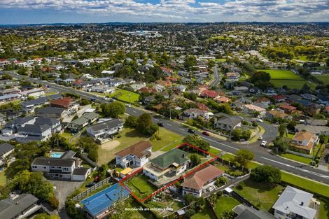 Photo of property in 135 Coronation Road, Hillcrest, Auckland, 0627