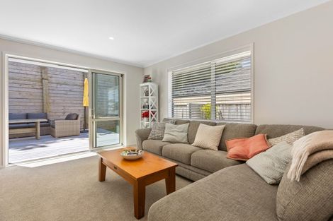 Photo of property in 14 Nukuroa Close, Waitara, 4320