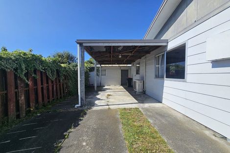 Photo of property in 49 Tait Drive, Greenmeadows, Napier, 4112