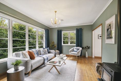 Photo of property in 13 Aplin Terrace, Ngaio, Wellington, 6035