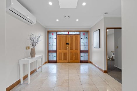 Photo of property in 128 Lake Terrace Road, Burwood, Christchurch, 8061