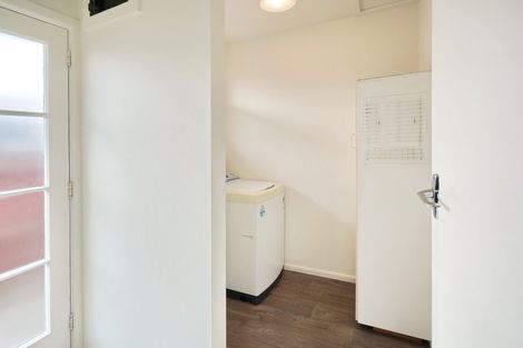 Photo of property in 39 Lake Terrace Road, Burwood, Christchurch, 8061