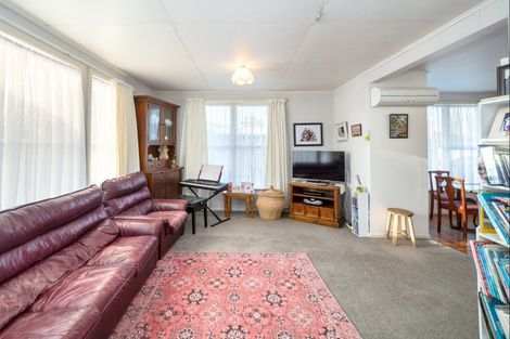 Photo of property in 20 Stuart Crescent, Masterton, 5810