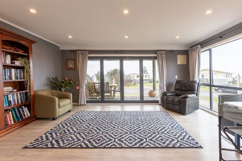 Photo of property in 84 Akitio Esplanade, Akitio, Pongaroa, 4991