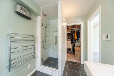 Photo of property in 21 Nevay Road, Miramar, Wellington, 6022