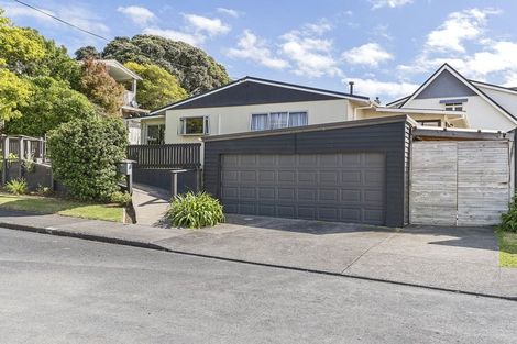 Photo of property in 14 Rainsford Street, Moturoa, New Plymouth, 4310