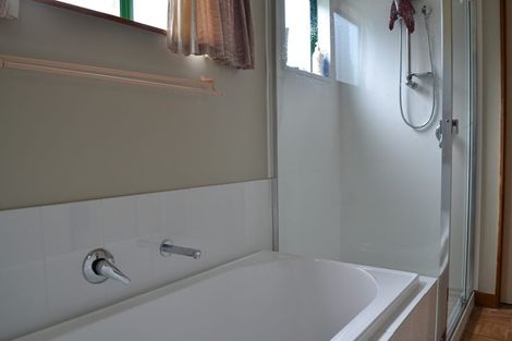 Photo of property in 2/122 Taupo View Road, Taupo, 3330