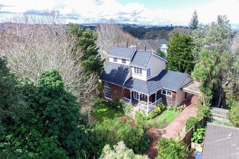 Photo of property in 52 Golf Road, New Lynn, Auckland, 0600