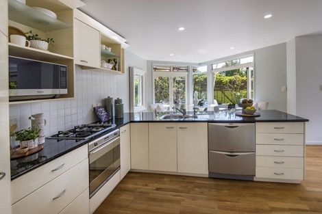 Photo of property in 2/14 Bayview Road, Hauraki, Auckland, 0622