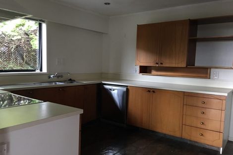 Photo of property in 3 Beulah Avenue, Rothesay Bay, Auckland, 0630