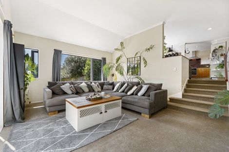 Photo of property in 39 Oteki Park Drive, Welcome Bay, Tauranga, 3112