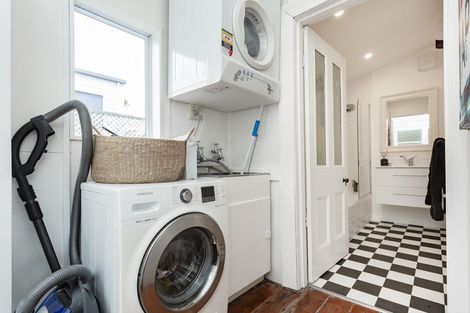 Photo of property in 70 Preston Crescent, Belleknowes, Dunedin, 9011