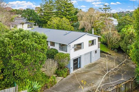 Photo of property in 16 Dobell Road, Stanmore Bay, Whangaparaoa, 0932