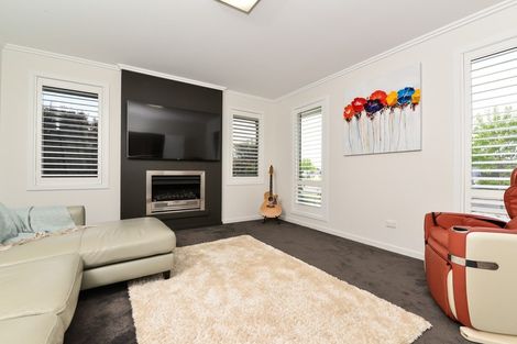 Photo of property in 52 Helen June Avenue, Flagstaff, Hamilton, 3210