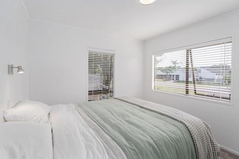 Photo of property in 2 Prescott Place, Pauanui, Hikuai, 3579