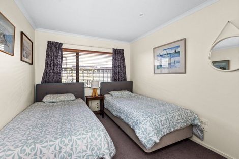 Photo of property in 15 Mcnaughton Place, Onekawa, Napier, 4110