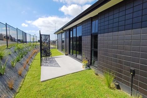 Photo of property in 3 Stingray Drive, Omokoroa, 3114