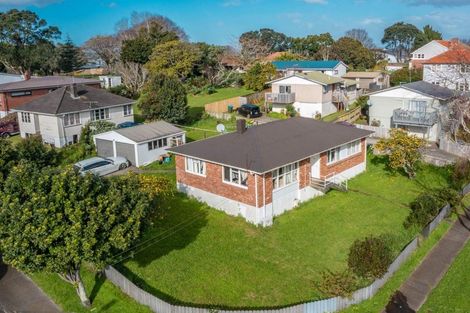 Photo of property in 51 Pilkington Road, Panmure, Auckland, 1072