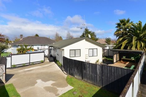 Photo of property in 54 Ross Crescent, Fairfield, Hamilton, 3214