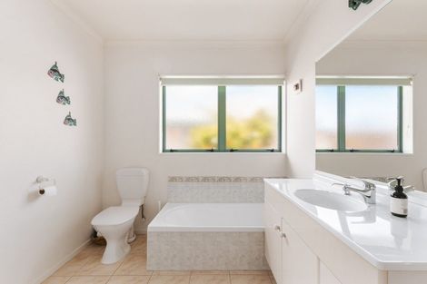 Photo of property in 160 Pacific View Road, Papamoa Beach, Papamoa, 3118