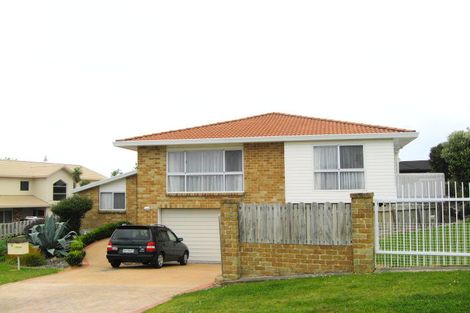 Photo of property in 4 D'urville Place, Gulf Harbour, Whangaparaoa, 0930