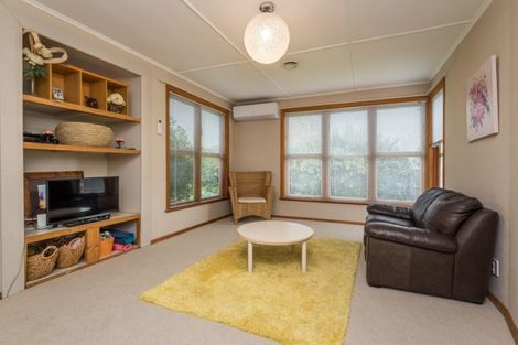 Photo of property in 10 Paddington Street, Northcote, Christchurch, 8052