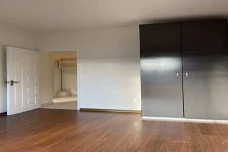 Photo of property in 31 Sequoia Place, Sunnynook, Auckland, 0620