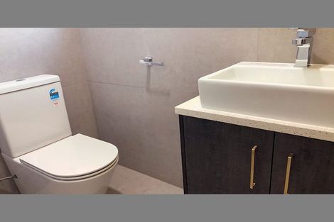 Photo of property in 35 Waka Street, Albany Heights, Auckland, 0632