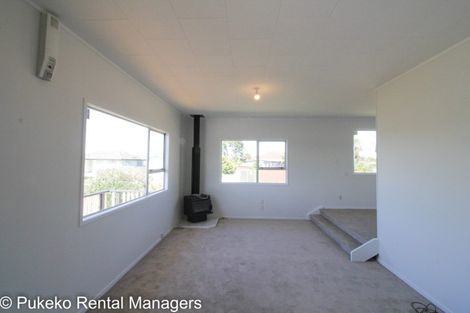 Photo of property in 33 Lendenfeld Drive, Papatoetoe, Auckland, 2025