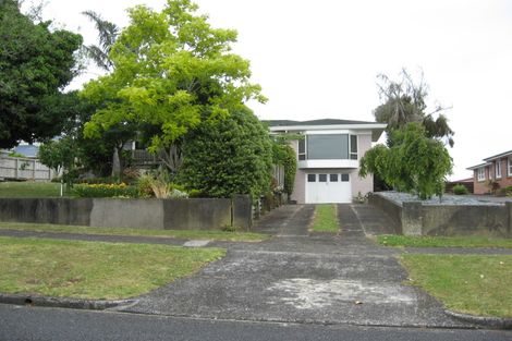 Photo of property in 2 Blair Avenue, Pukekohe, 2120