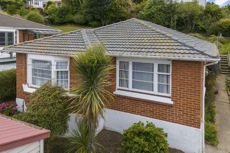 Photo of property in 4 Middleton Road, Kew, Dunedin, 9012