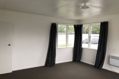 Photo of property in 9 Kotuku Street, Te Atatu Peninsula, Auckland, 0610