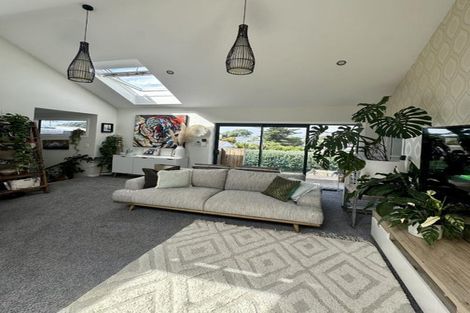 Photo of property in 162 Molesworth Street, New Plymouth, 4312