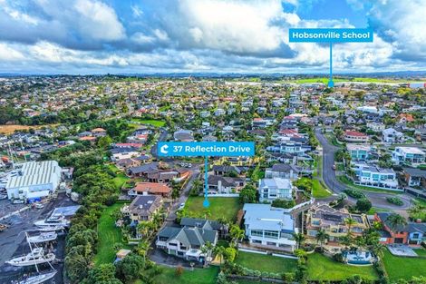 Photo of property in 37 Reflection Drive, West Harbour, Auckland, 0618