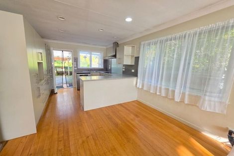 Photo of property in 1/26 Richards Avenue, Forrest Hill, Auckland, 0620