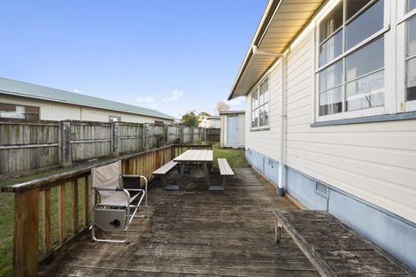 Photo of property in 4 Crampton Place, Manurewa, Auckland, 2102