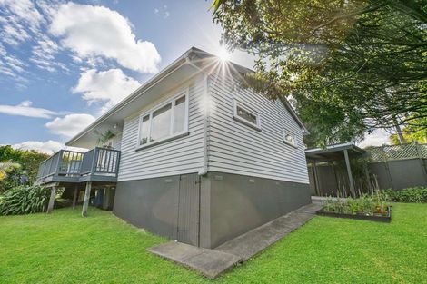 Photo of property in 1/15 Stanley Avenue, Milford, Auckland, 0620