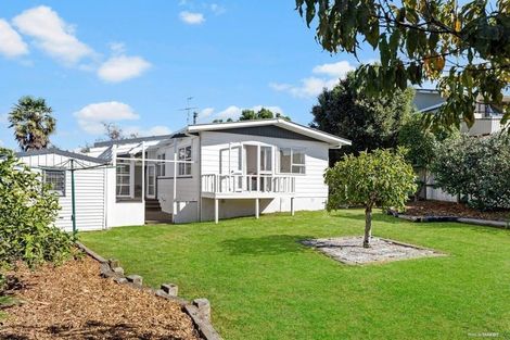 Photo of property in 3 Ashby Place, Pukekohe, 2120