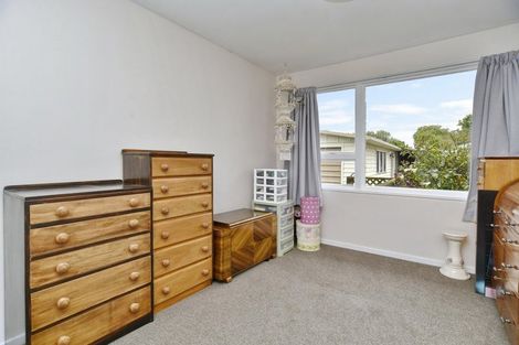 Photo of property in 10 Seadown Crescent, Amberley, 7410