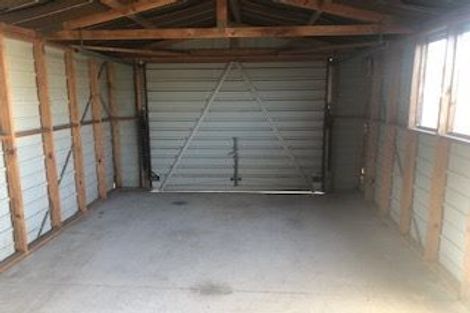 Photo of property in 131 Bruce Mclaren Road, Henderson, Auckland, 0612